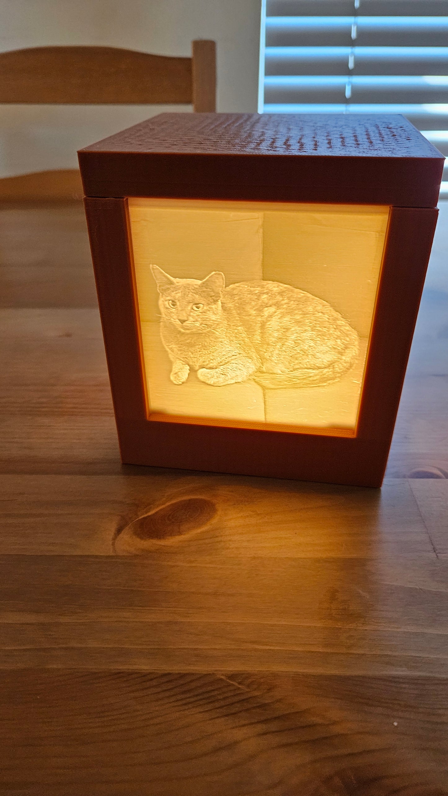 Custom Picture Lamp with 4 Interchangeable Picture Tabs