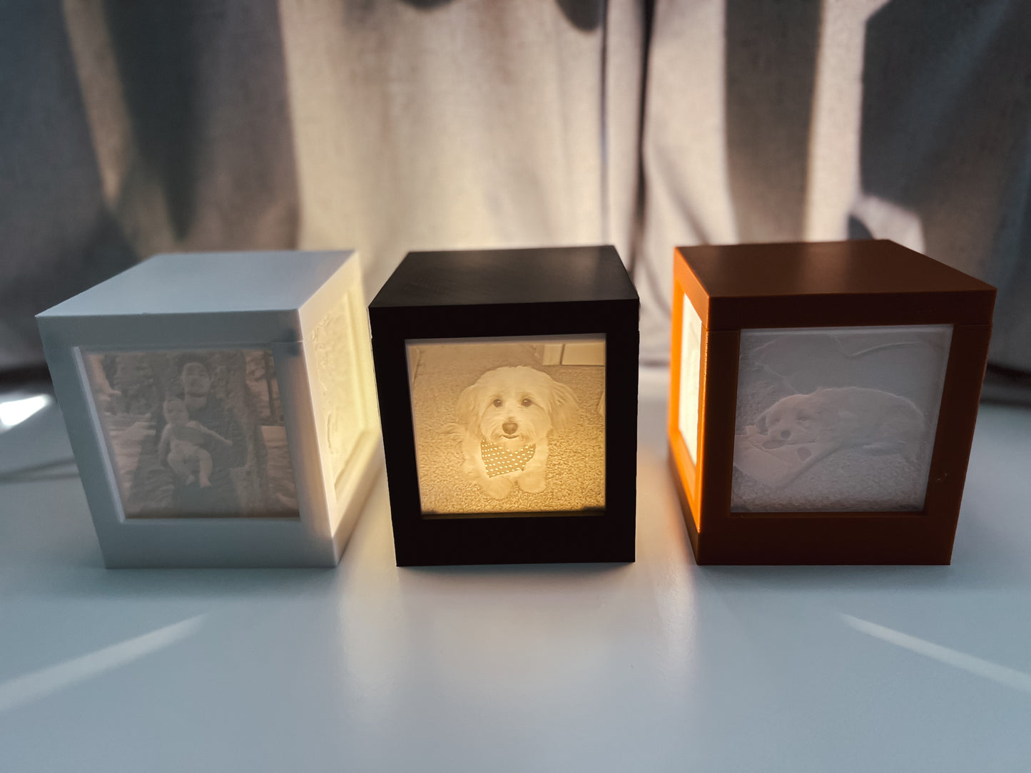 Custom Picture Lamp with 4 Interchangeable Picture Tabs